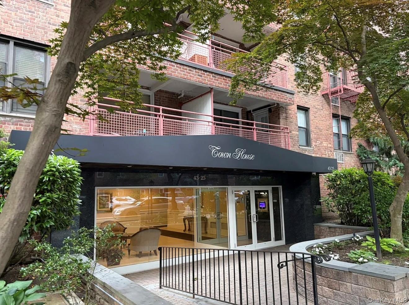 43-25 Douglaston Parkway, Unit 4E