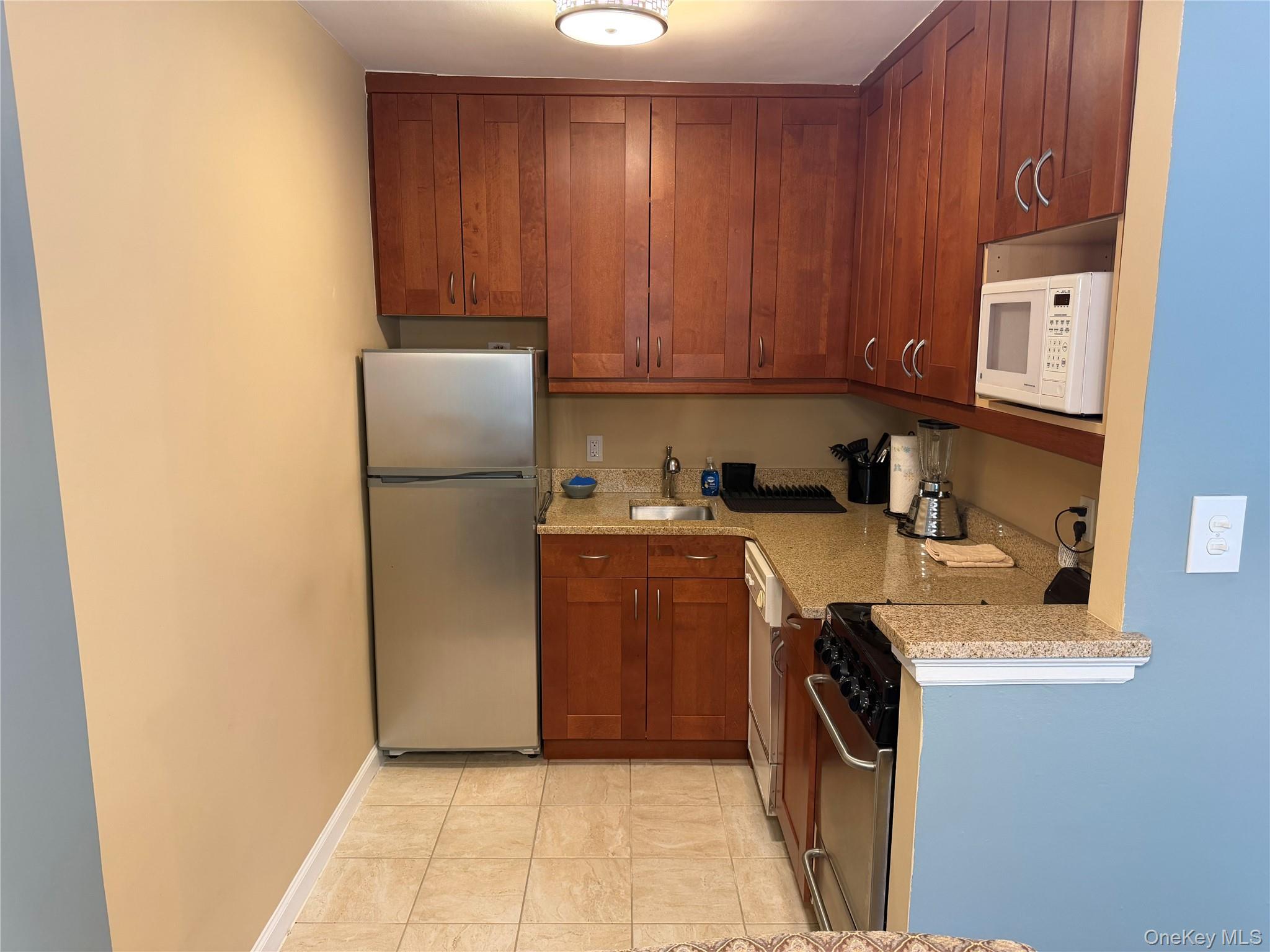 43-25 Douglaston Parkway, Unit 4E photo 8