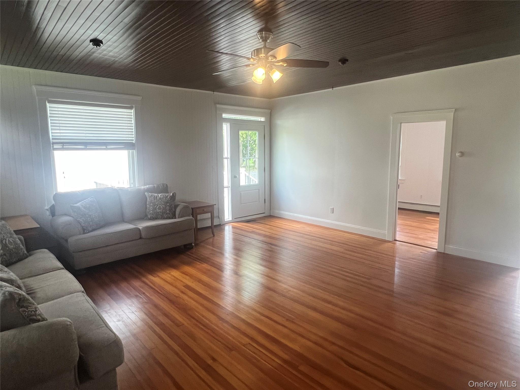 7 Parkway, Unit 2 photo 4