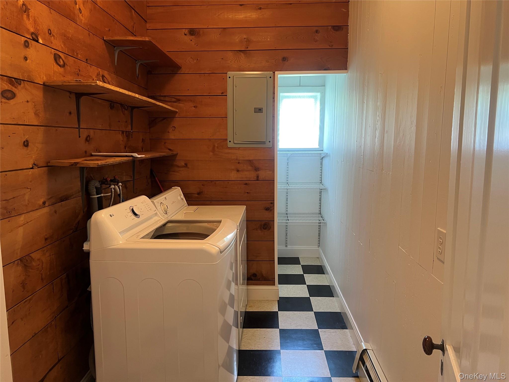 7 Parkway, Unit 2 photo 9