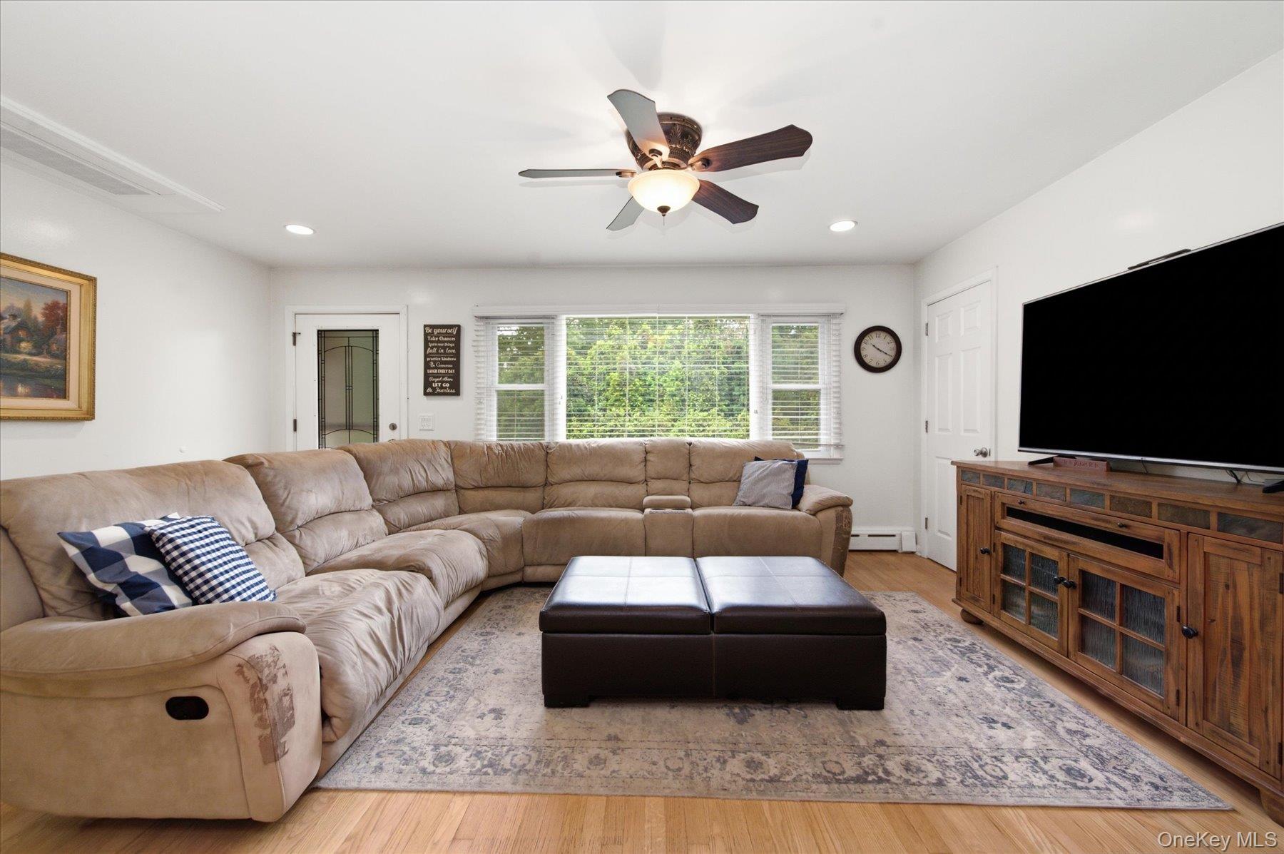 220 Hubbard Avenue – For Sale photo 8