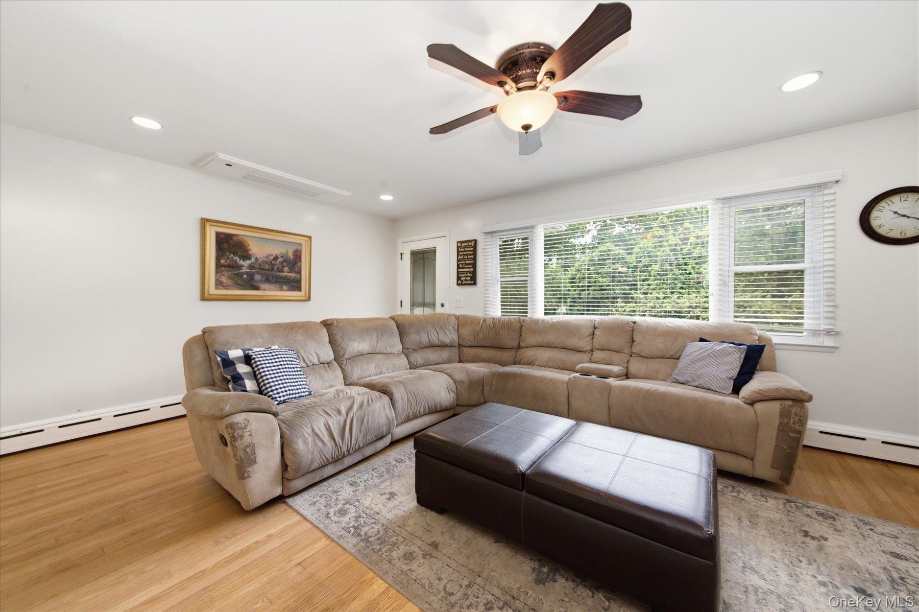 220 Hubbard Avenue – For Sale photo 7