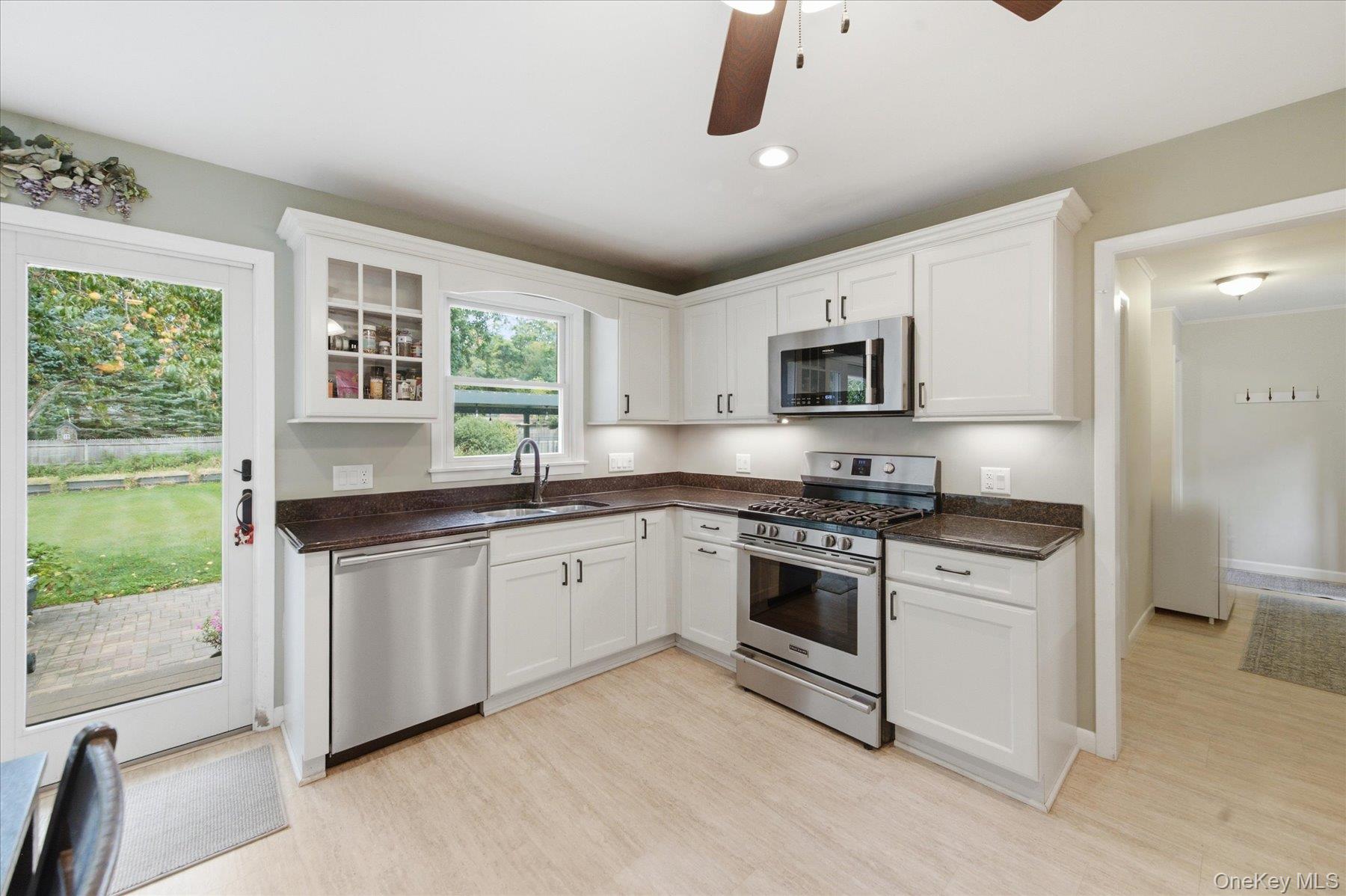 220 Hubbard Avenue – For Sale photo 11