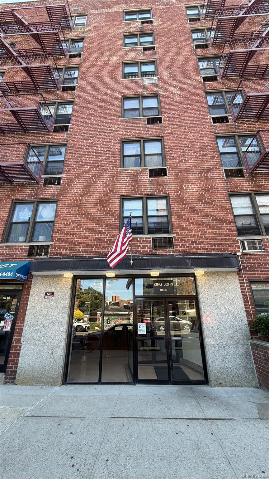 86-10 Grand Avenue, Unit 4D photo 3