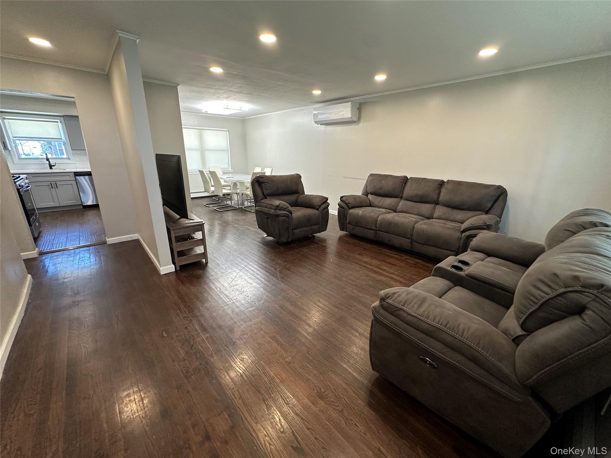 1839 Front Street – For Sale photo 9