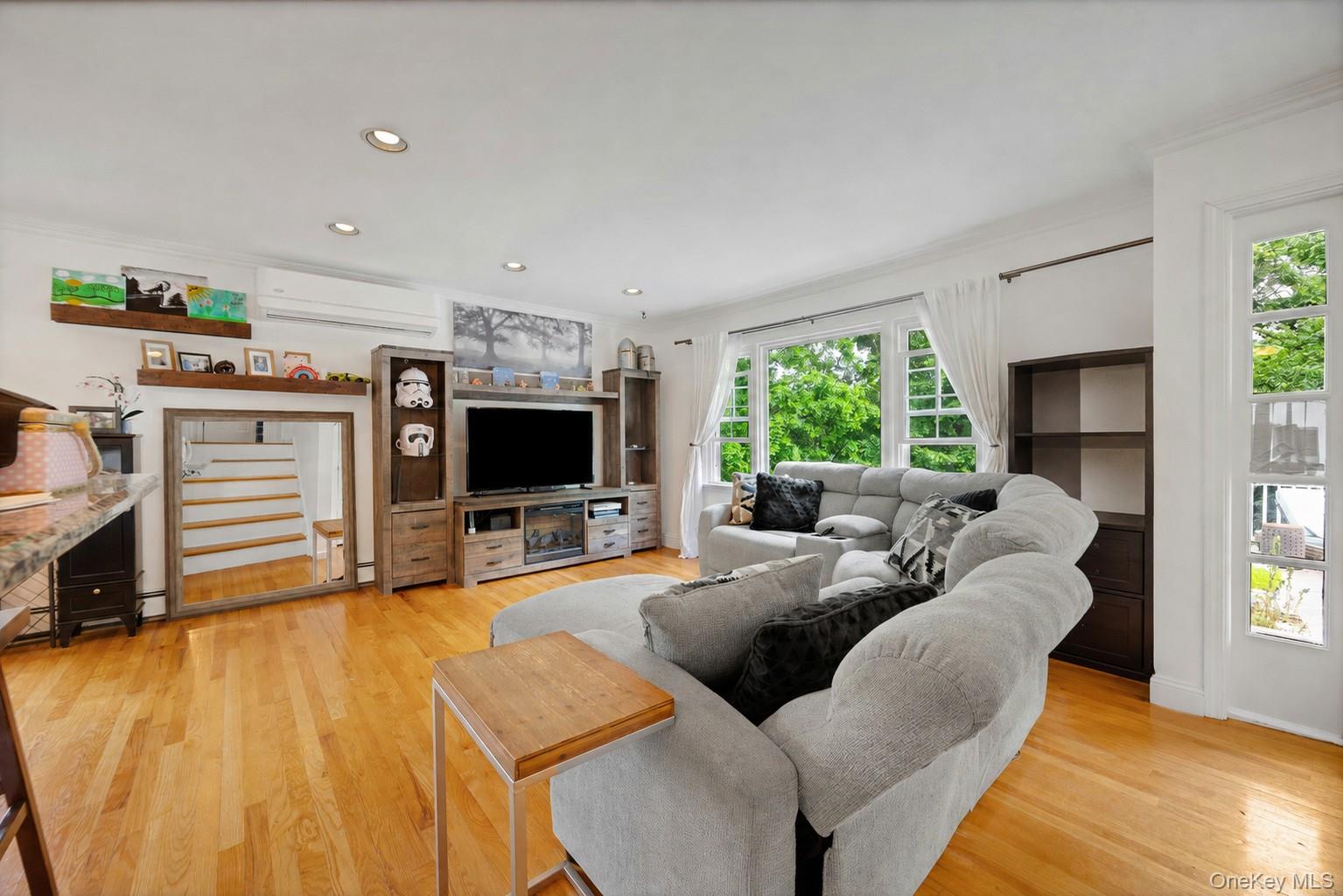 18 Valley Drive – For Sale