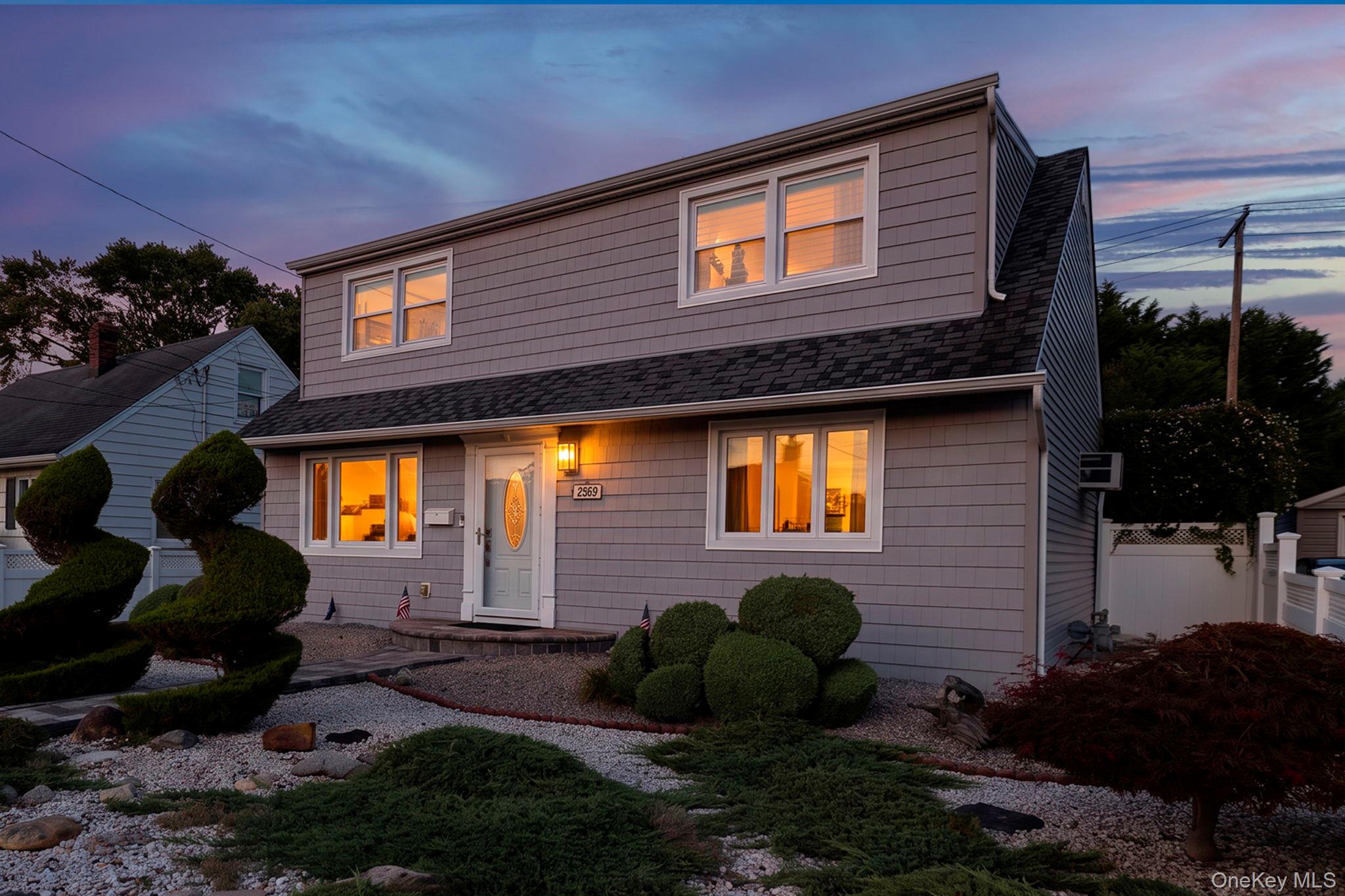 2569 Wantagh Avenue – For Sale photo 3