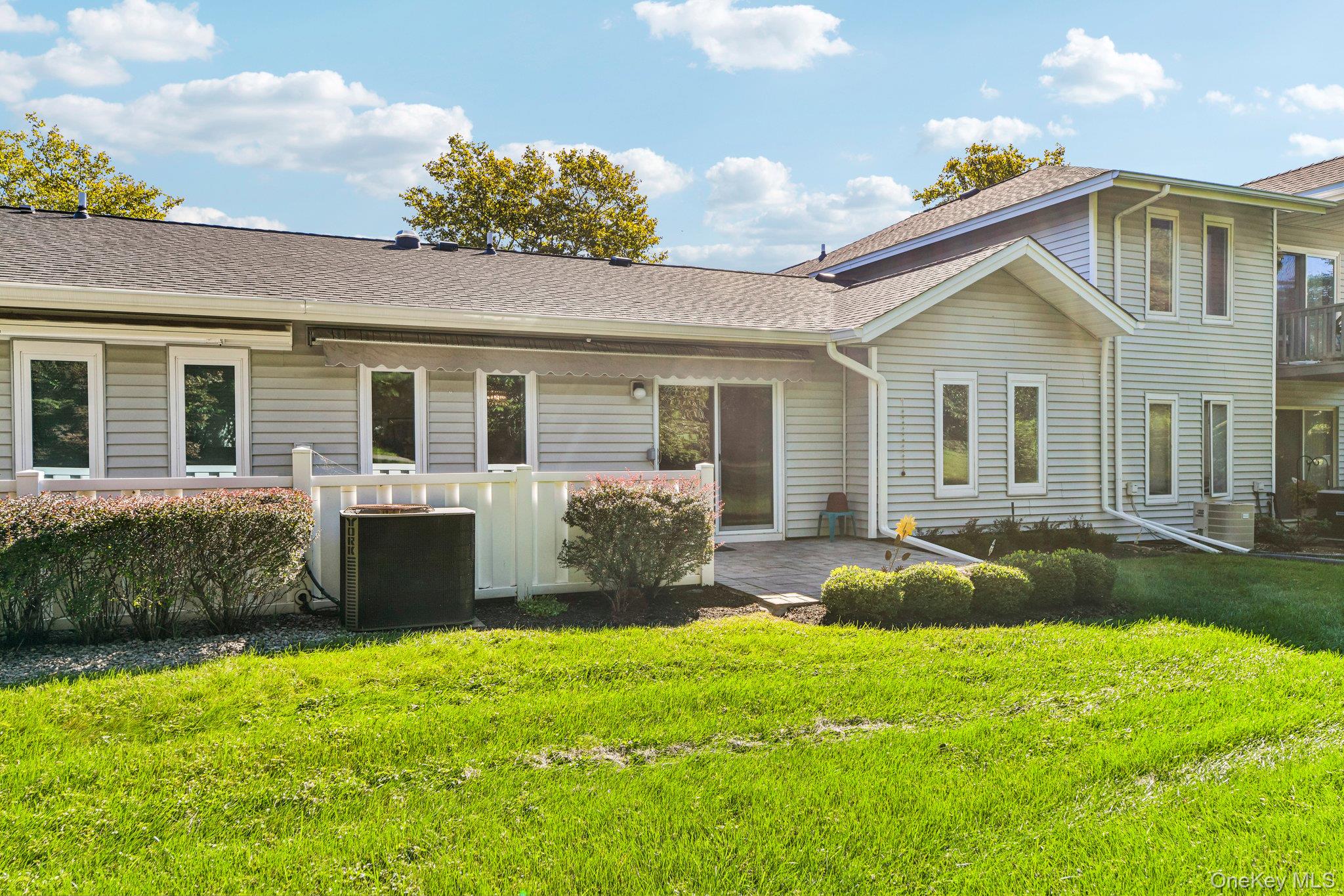 111 Fairfield Drive, Unit 111 photo 27