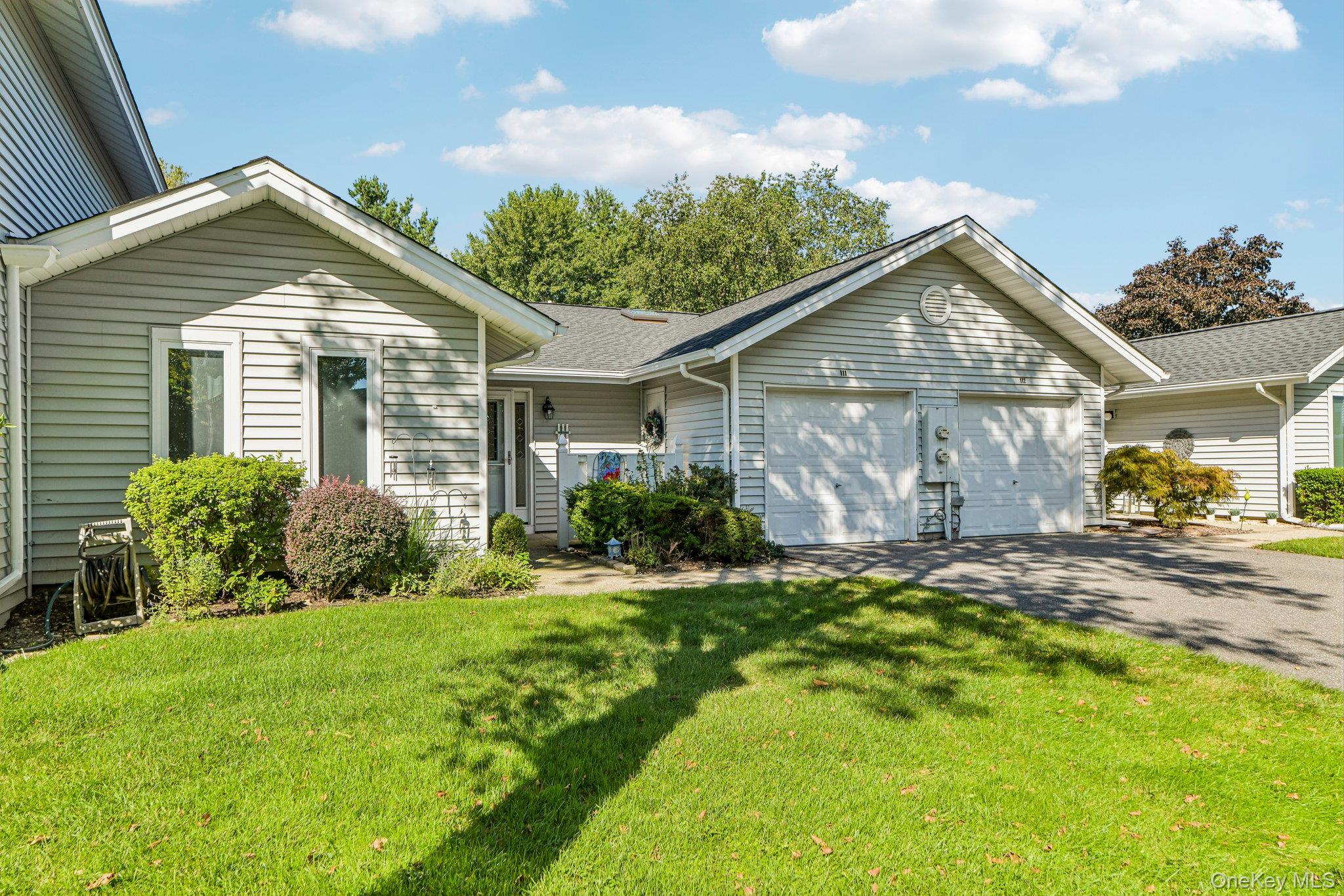 111 Fairfield Drive, Unit 111 photo 2