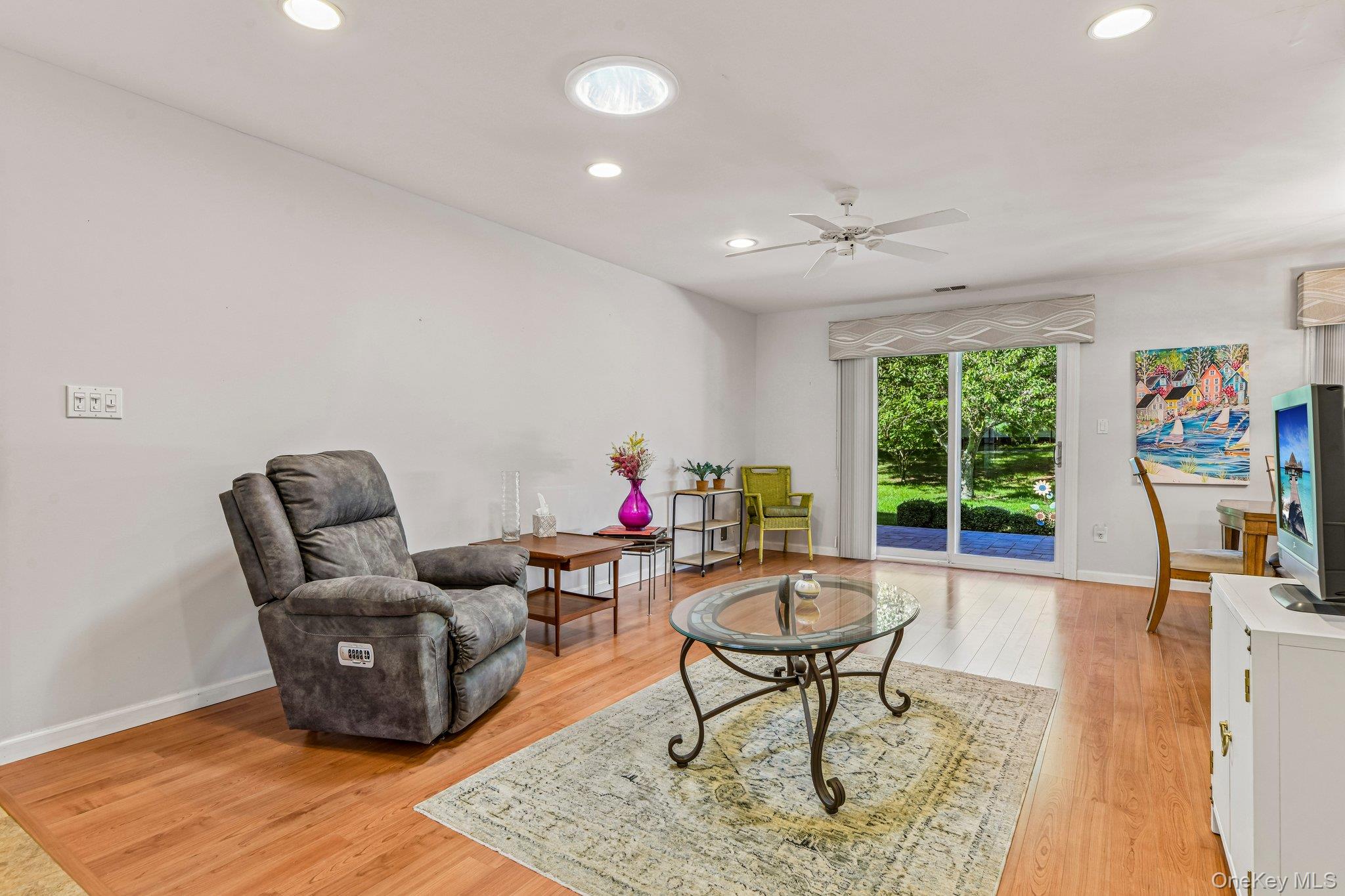 111 Fairfield Drive, Unit 111 photo 8