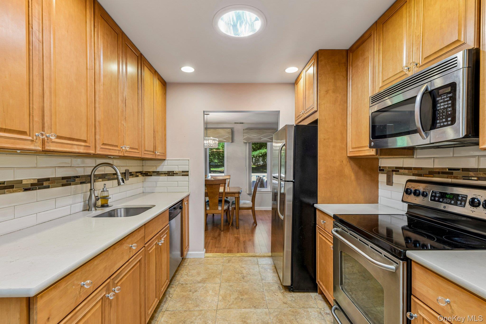 111 Fairfield Drive, Unit 111 photo 13
