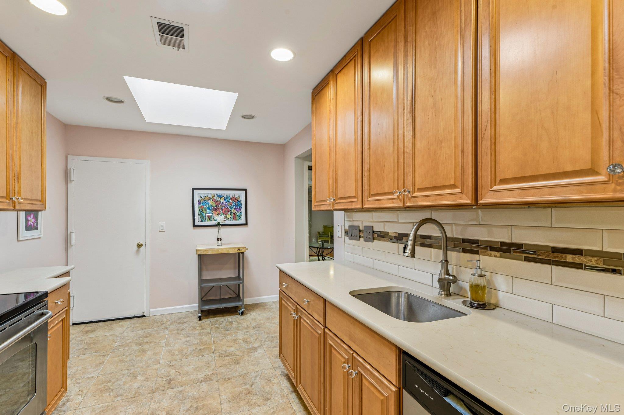 111 Fairfield Drive, Unit 111 photo 15
