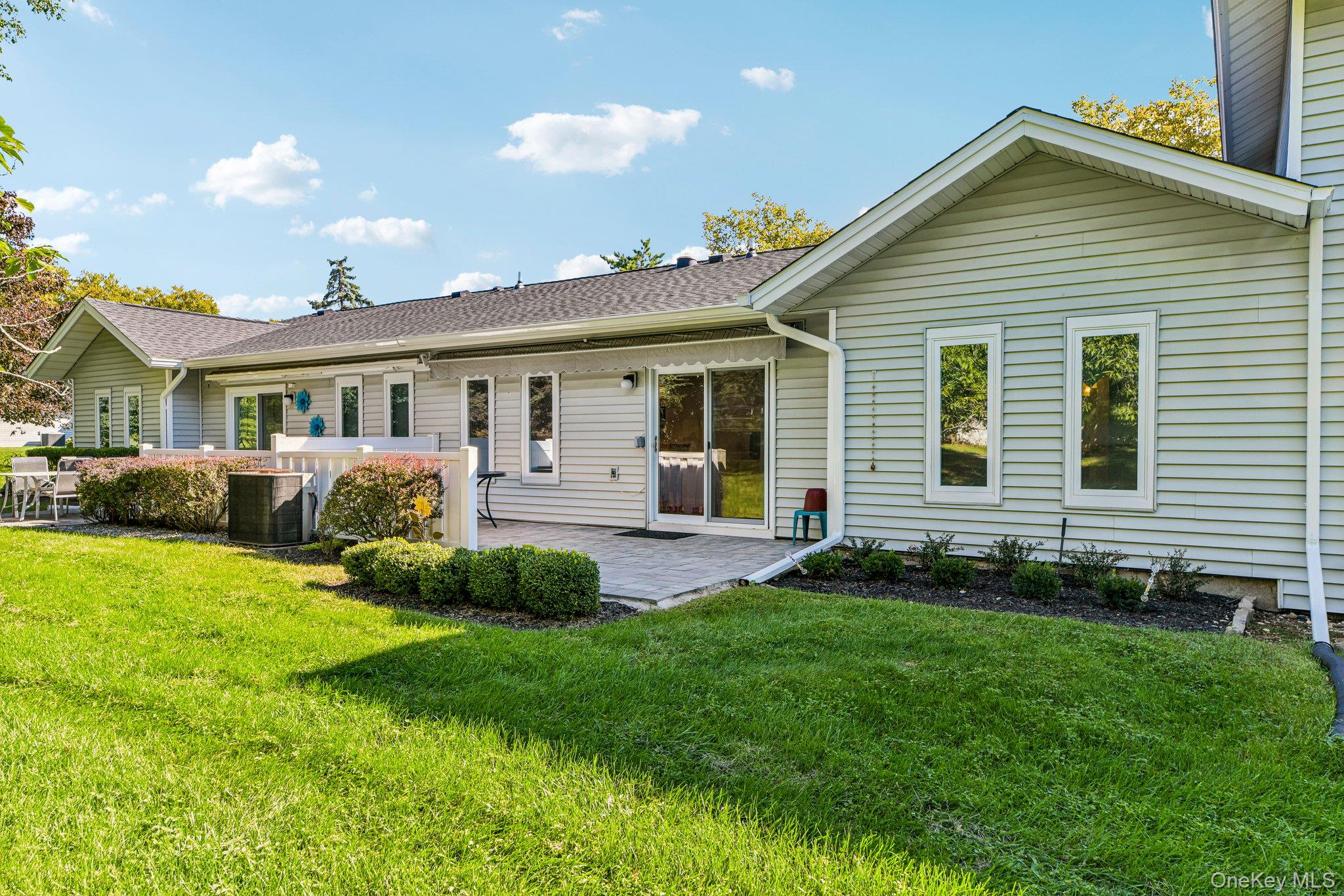 111 Fairfield Drive, Unit 111 photo 32
