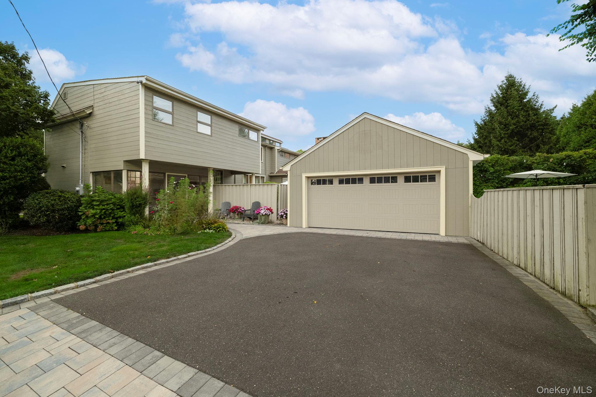 3186 William Street – For Sale photo 6