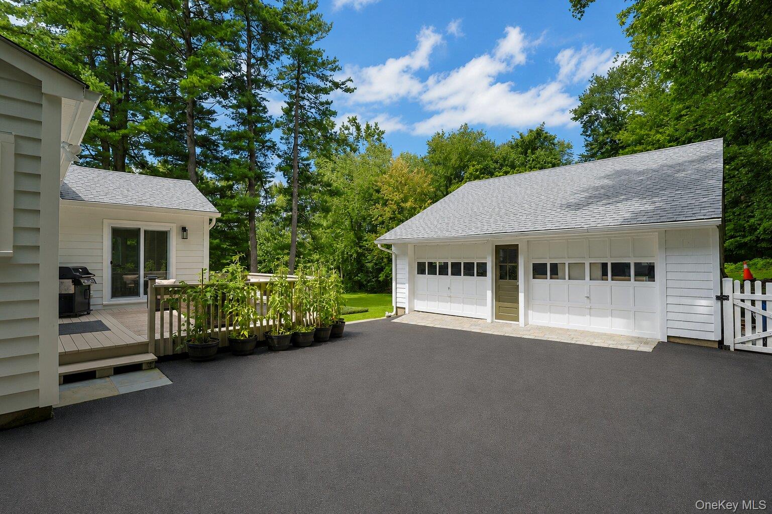 8 Rosehill Drive – For Sale photo 4