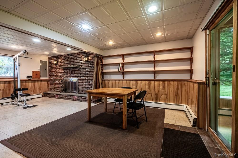 8 W Caroline Drive W – For Sale photo 17