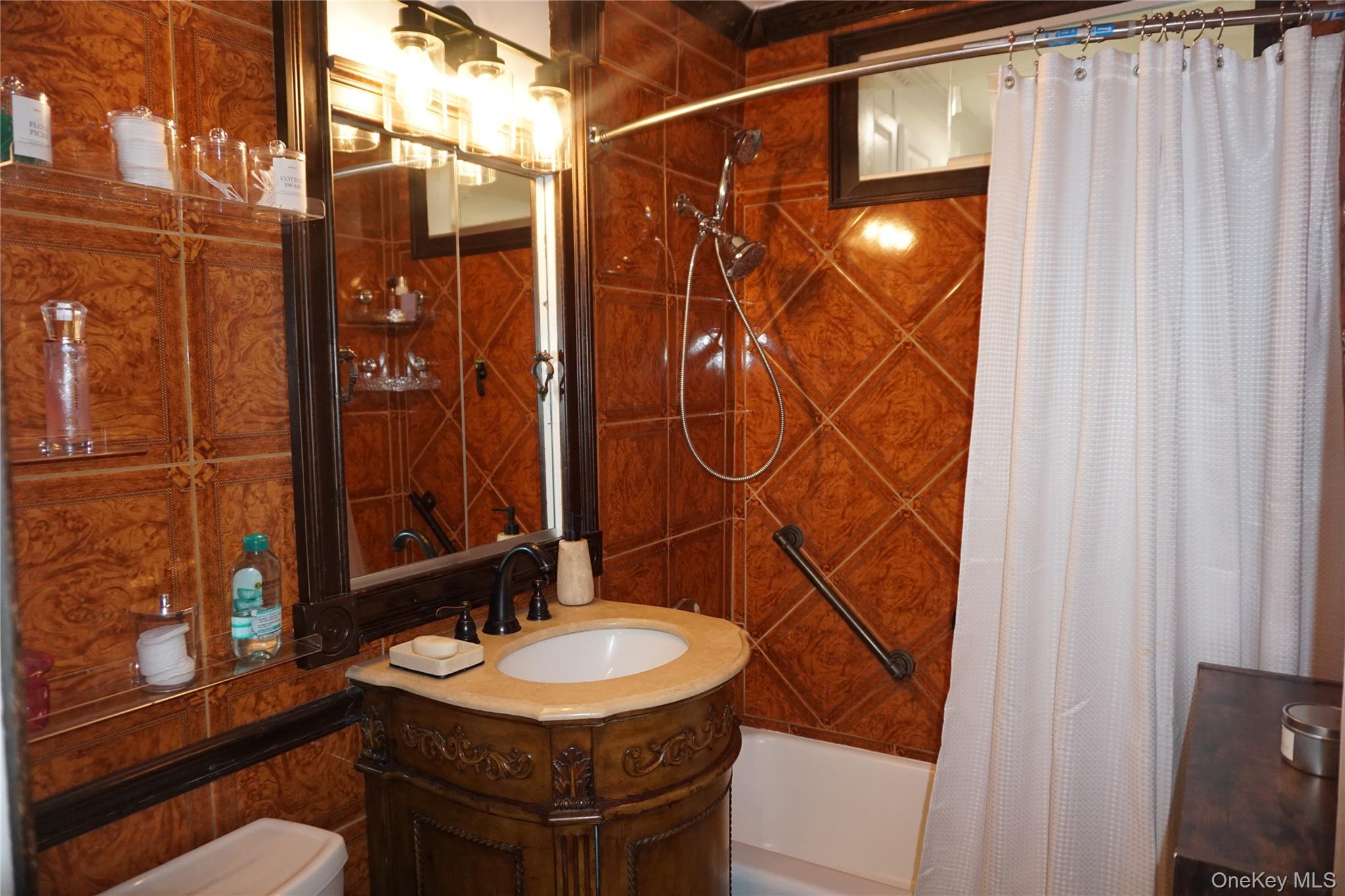 385 Mclean Avenue, Unit 1G photo 14