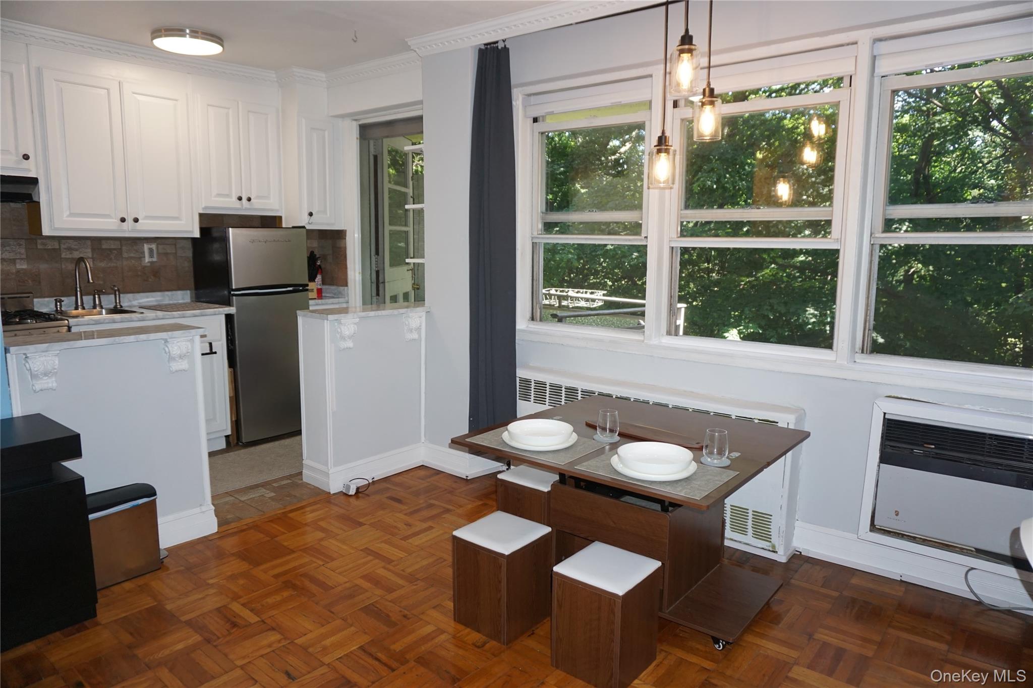 385 Mclean Avenue, Unit 1G photo 13