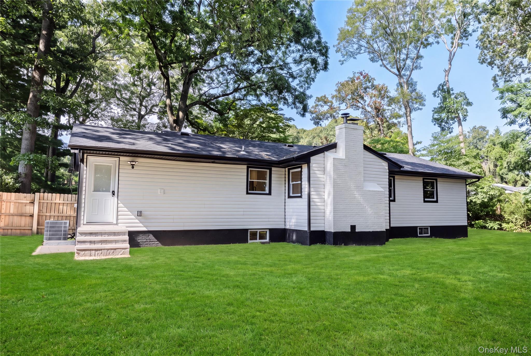 14 Camelot Lane – For Sale photo 42