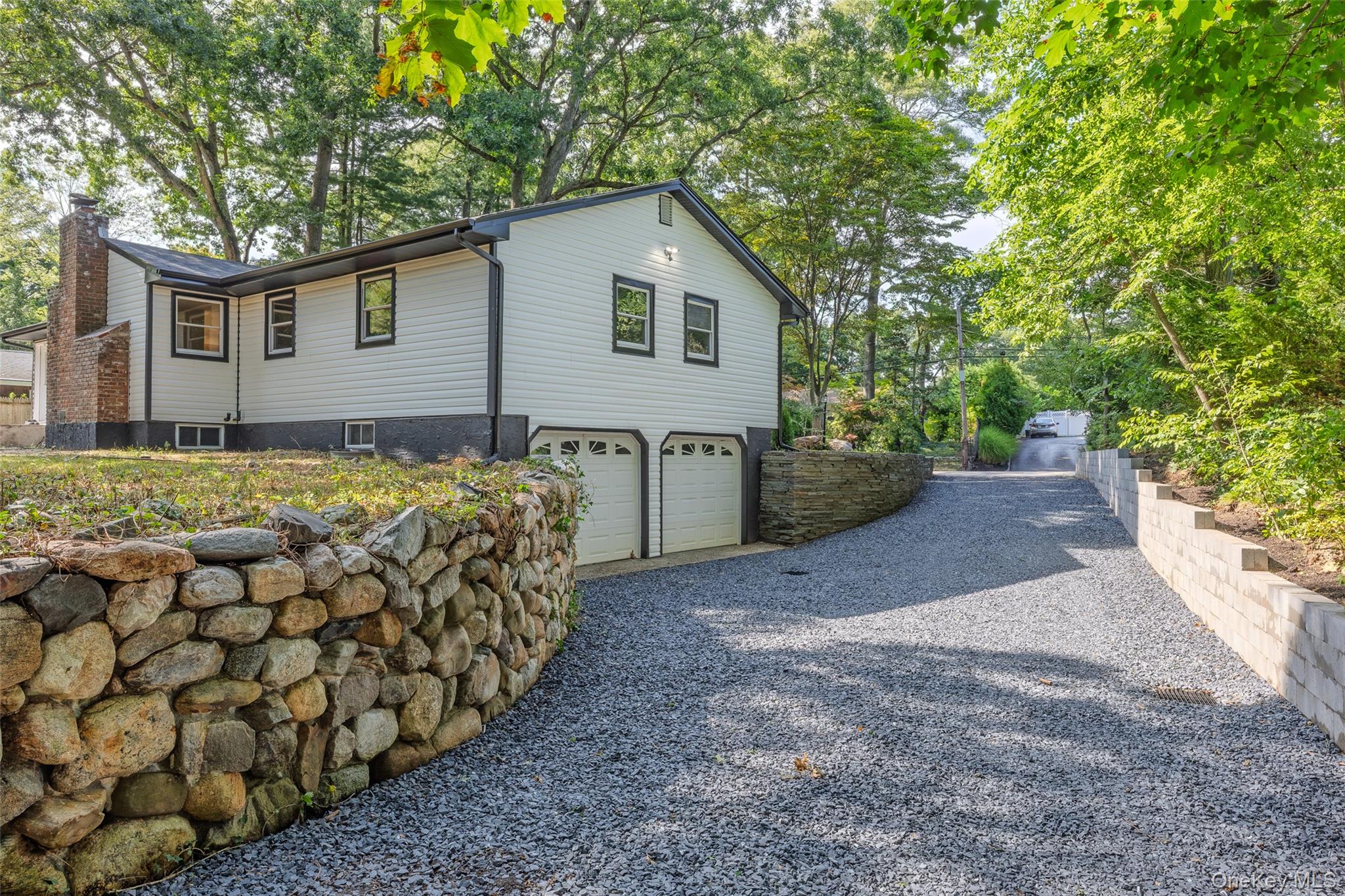 14 Camelot Lane – For Sale photo 47