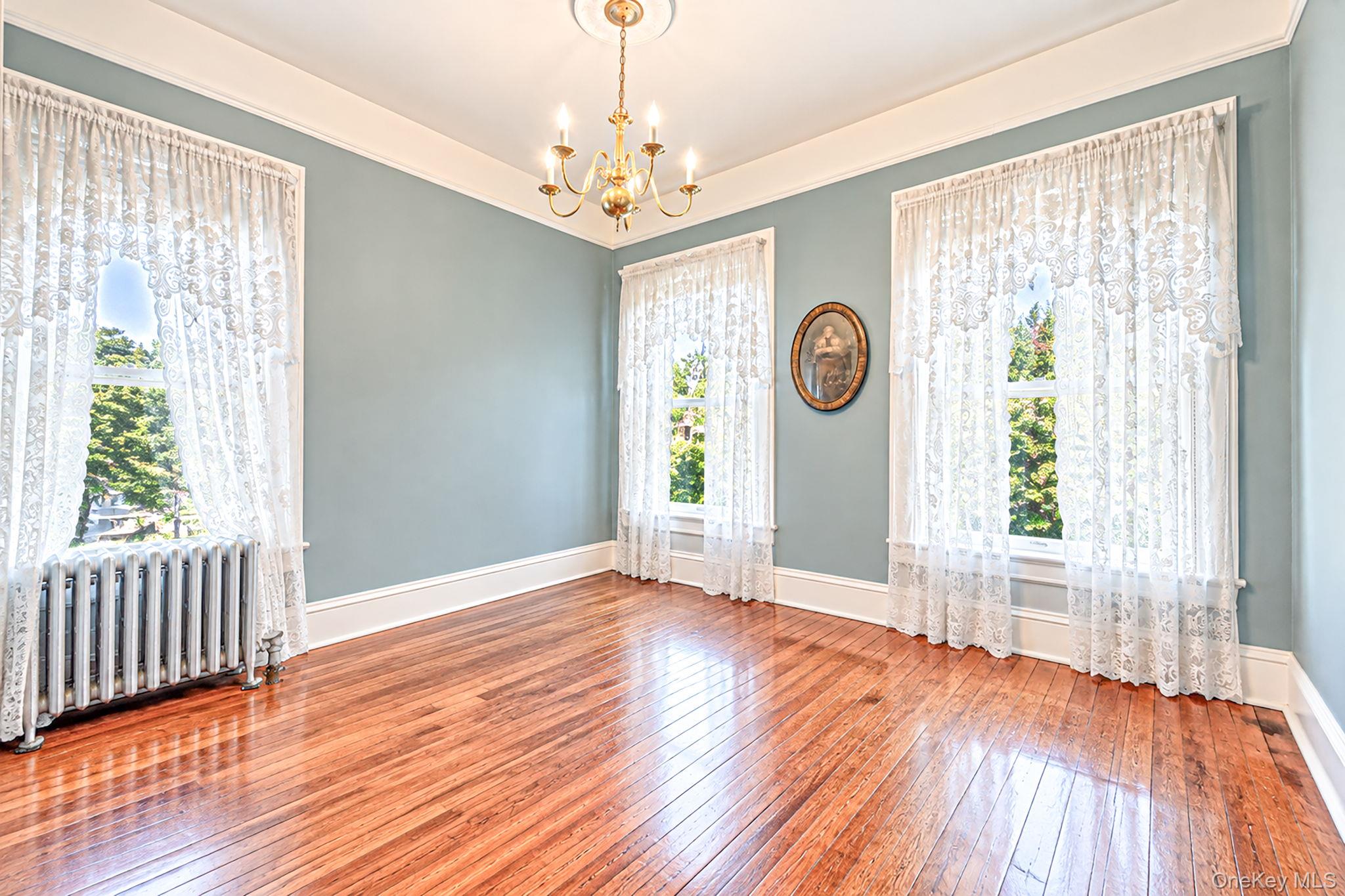 436 Bay Avenue – For Sale photo 29