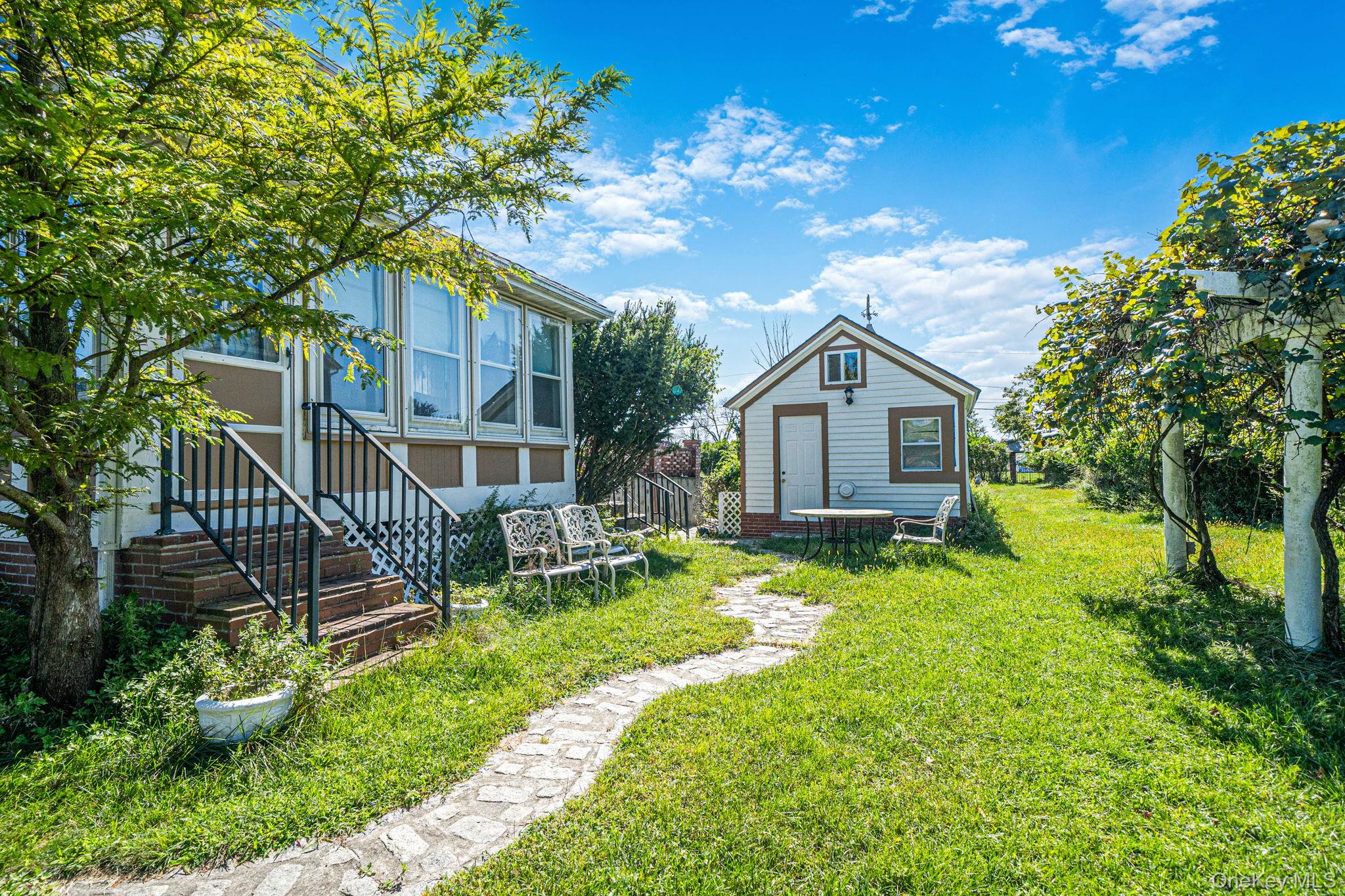 436 Bay Avenue – For Sale photo 40