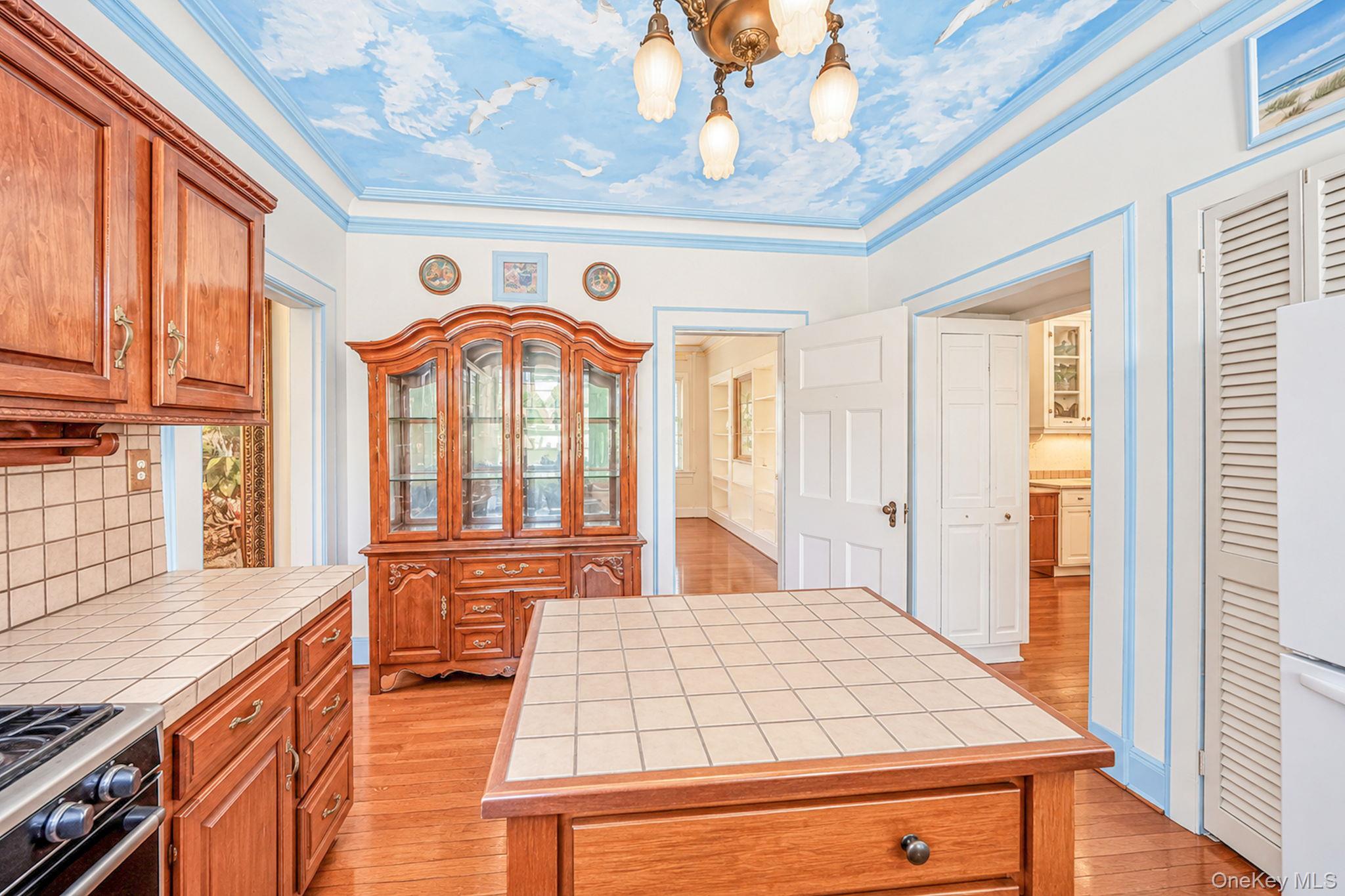 436 Bay Avenue – For Sale photo 12