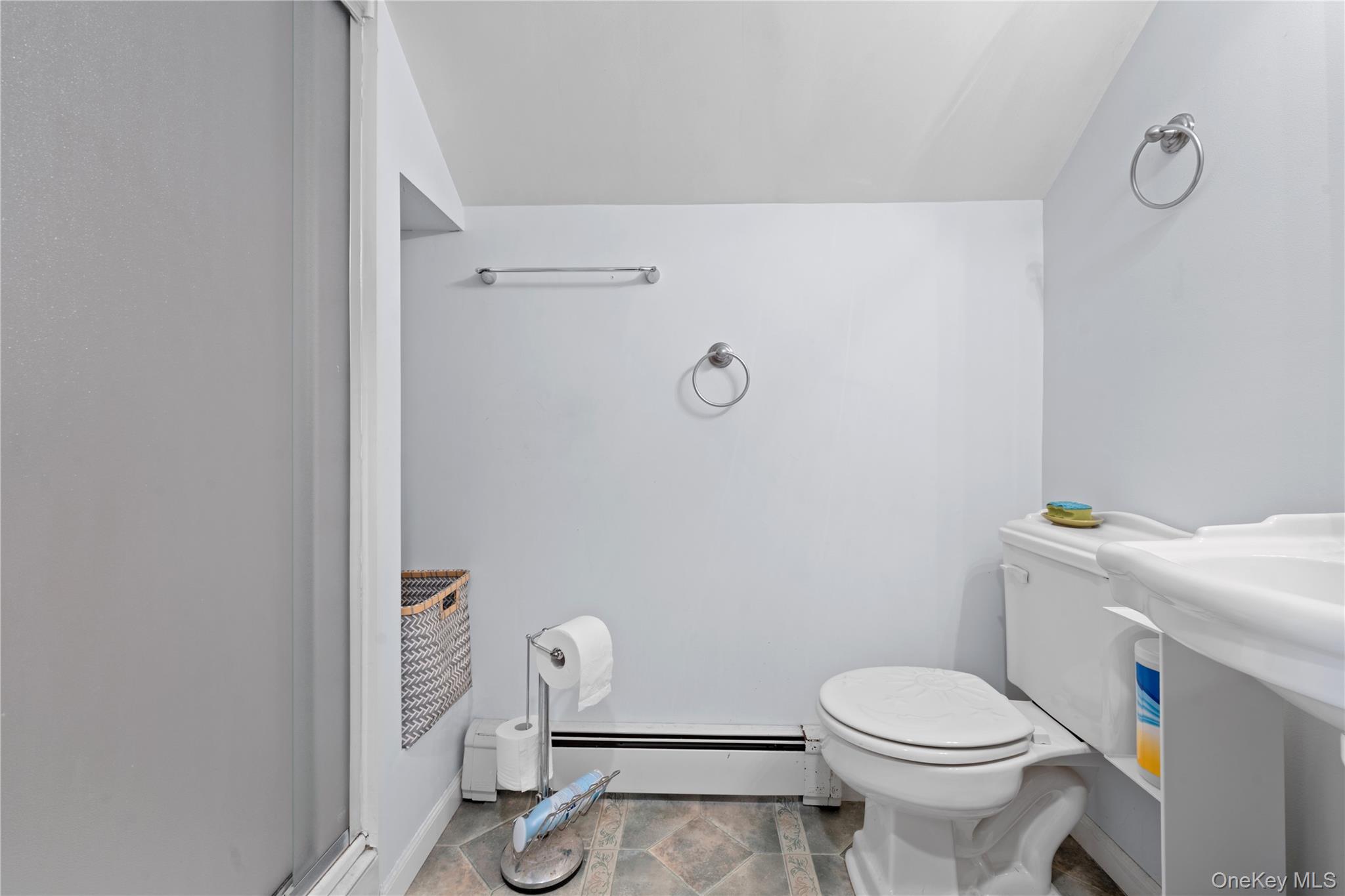 27 Eden Lane – For Sale photo 15