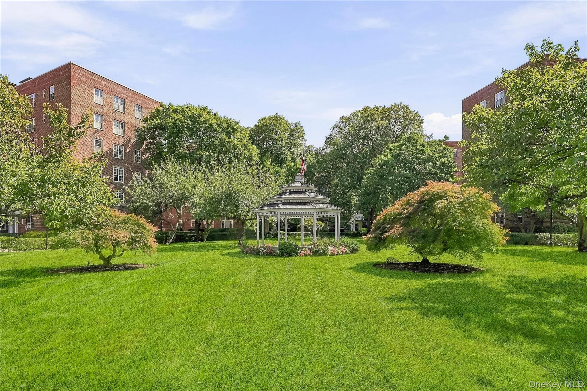 220 Pelham Road, Unit 2C photo 32