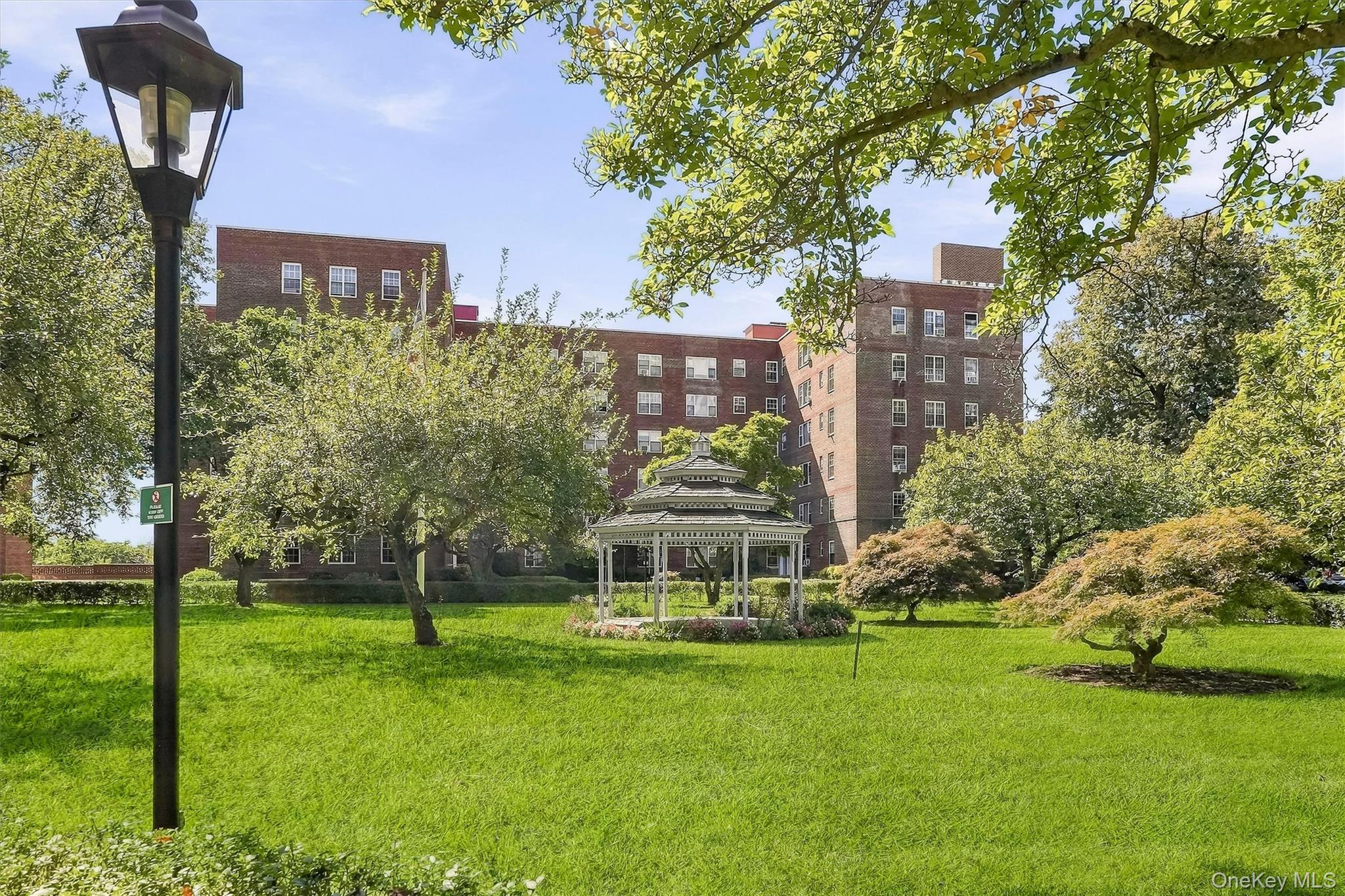 220 Pelham Road, Unit 2C photo 33