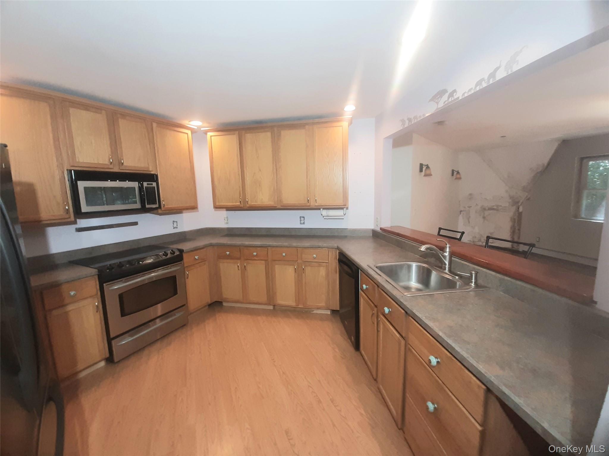 32 Maddy Lane – For Sale photo 23