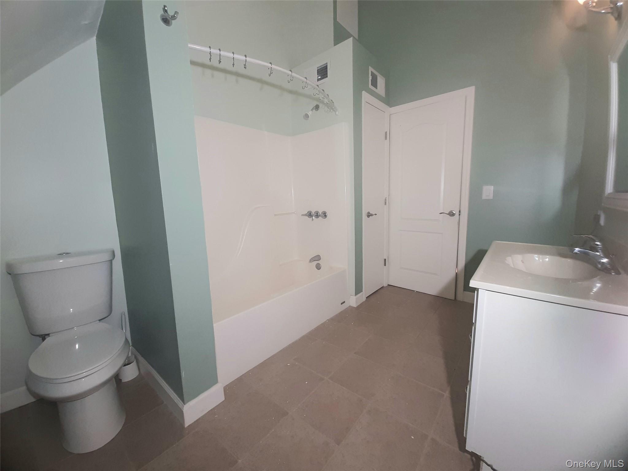 32 Maddy Lane – For Sale photo 13