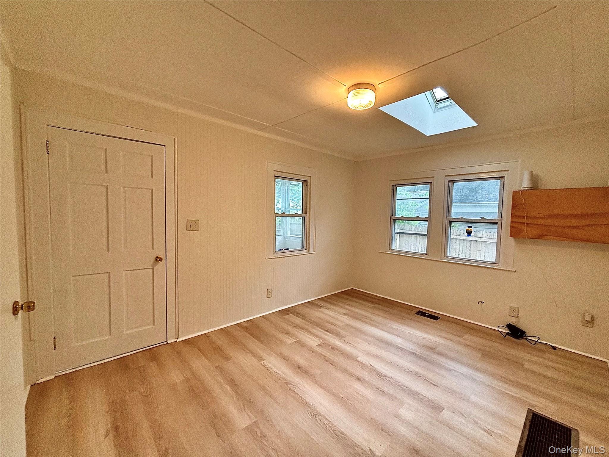 103 Maple Street S – For Sale photo 6