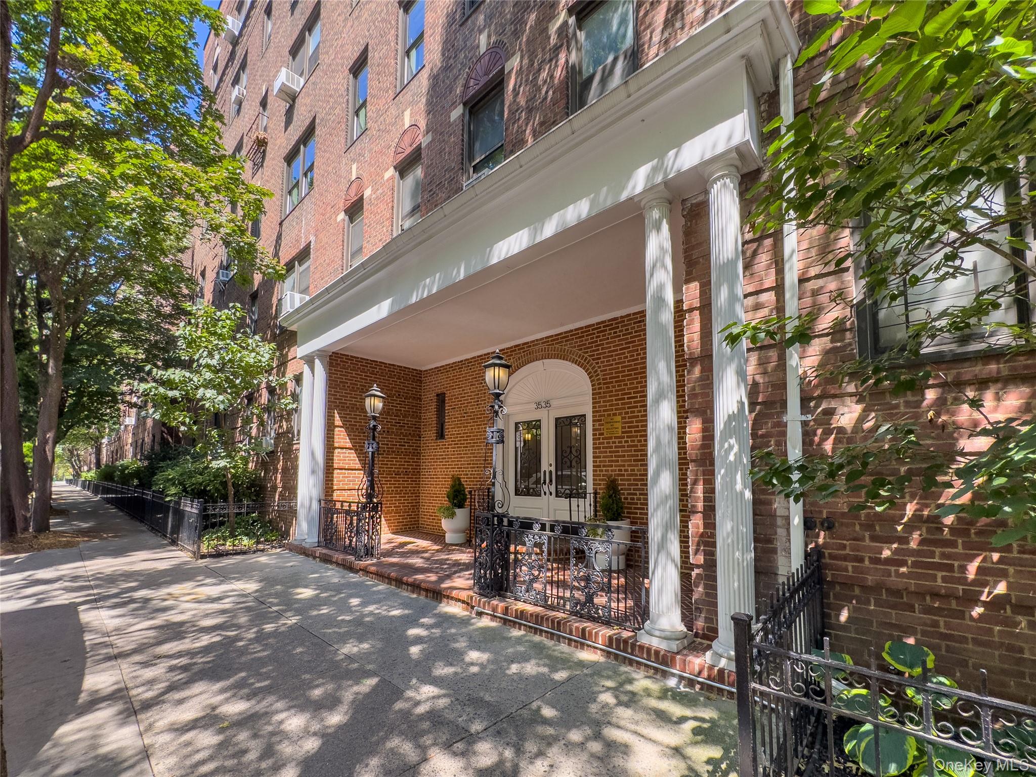 35-35 75th Street, Unit 401 photo 13