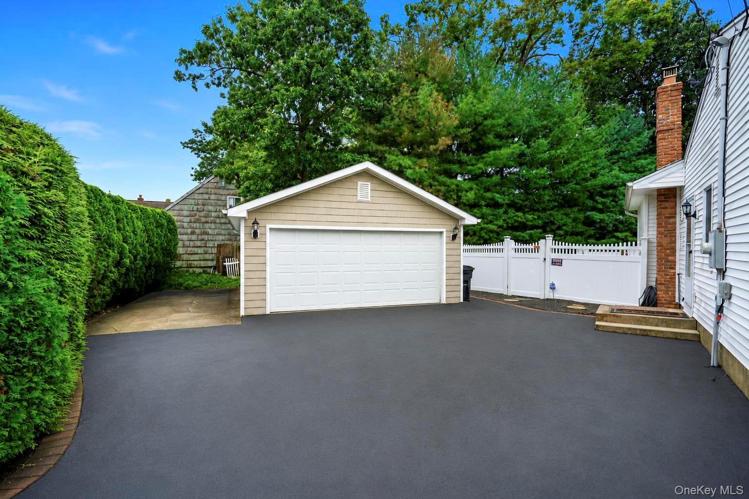 124 Bayview Drive – For Sale photo 40