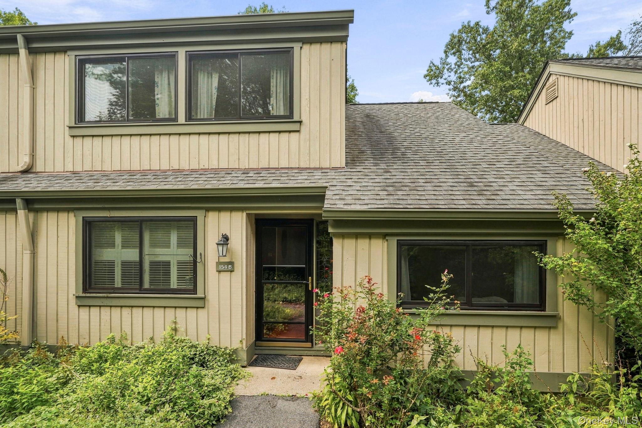 154 Heritage Hills, Unit B