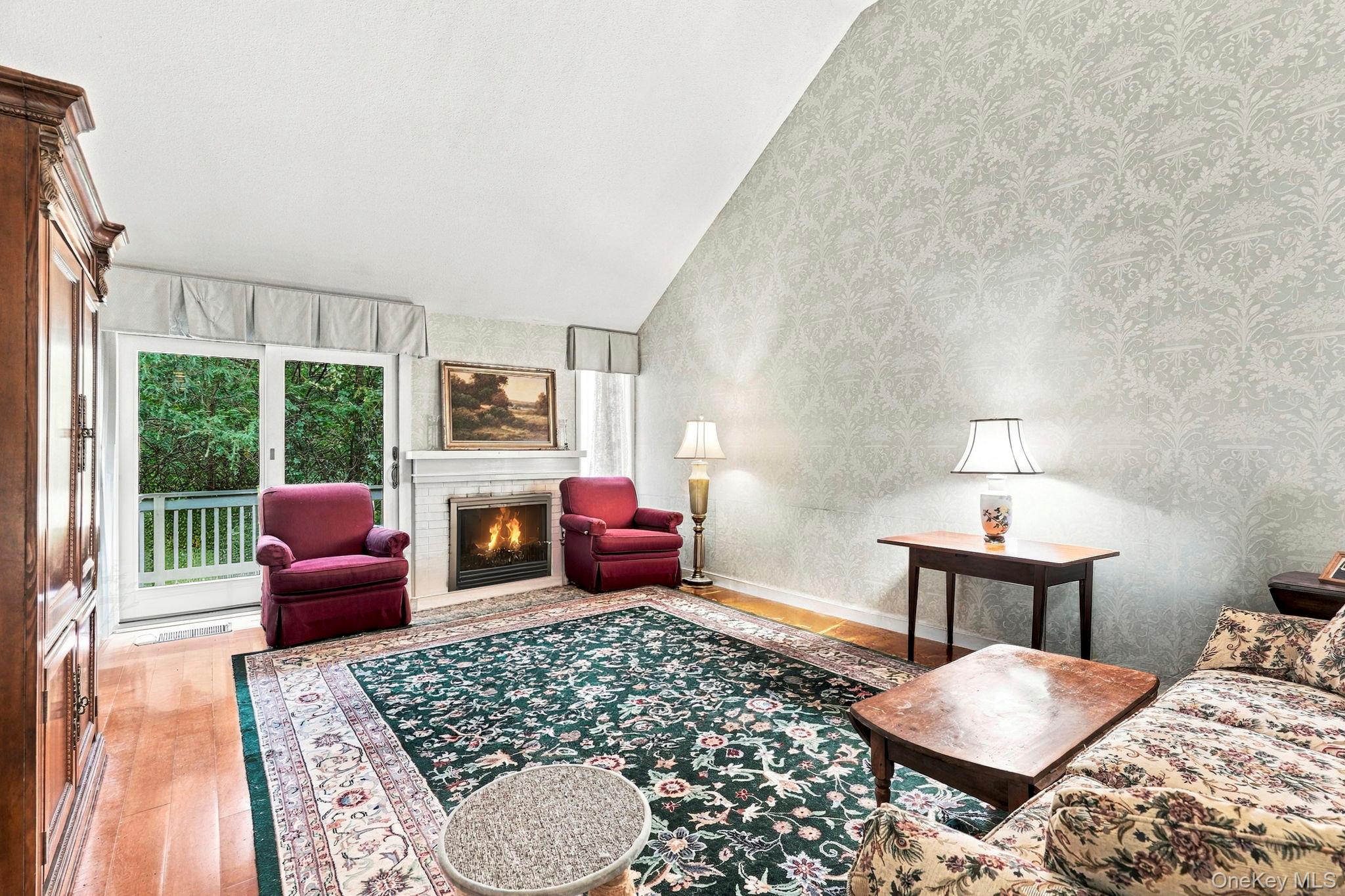 154 Heritage Hills, Unit B photo 6