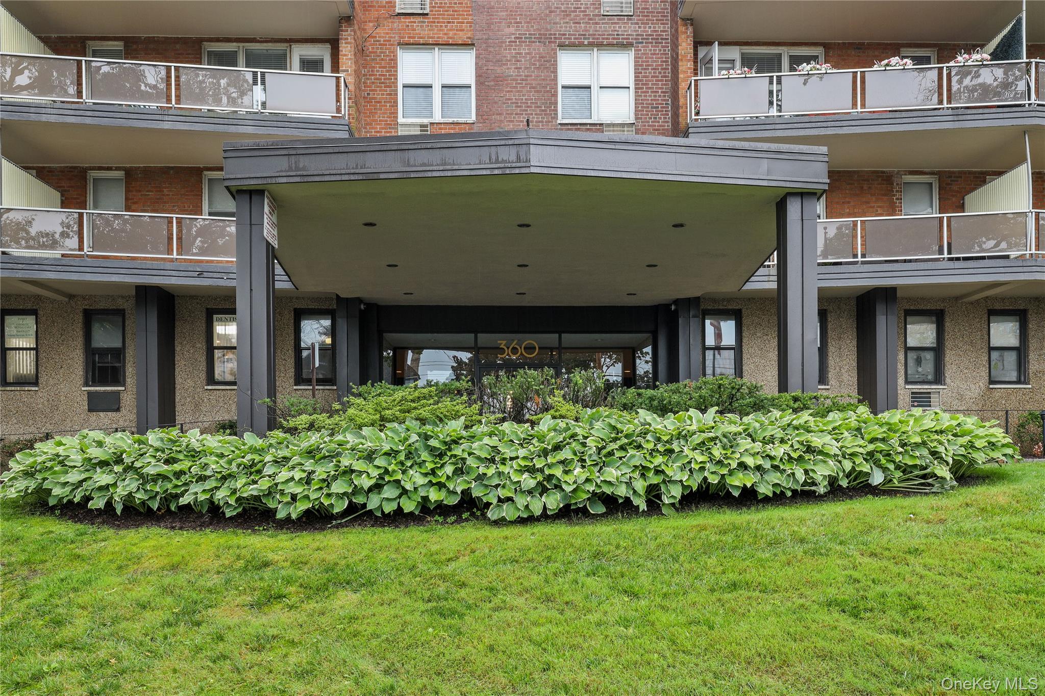 360 Westchester Avenue, Unit 503 photo 16