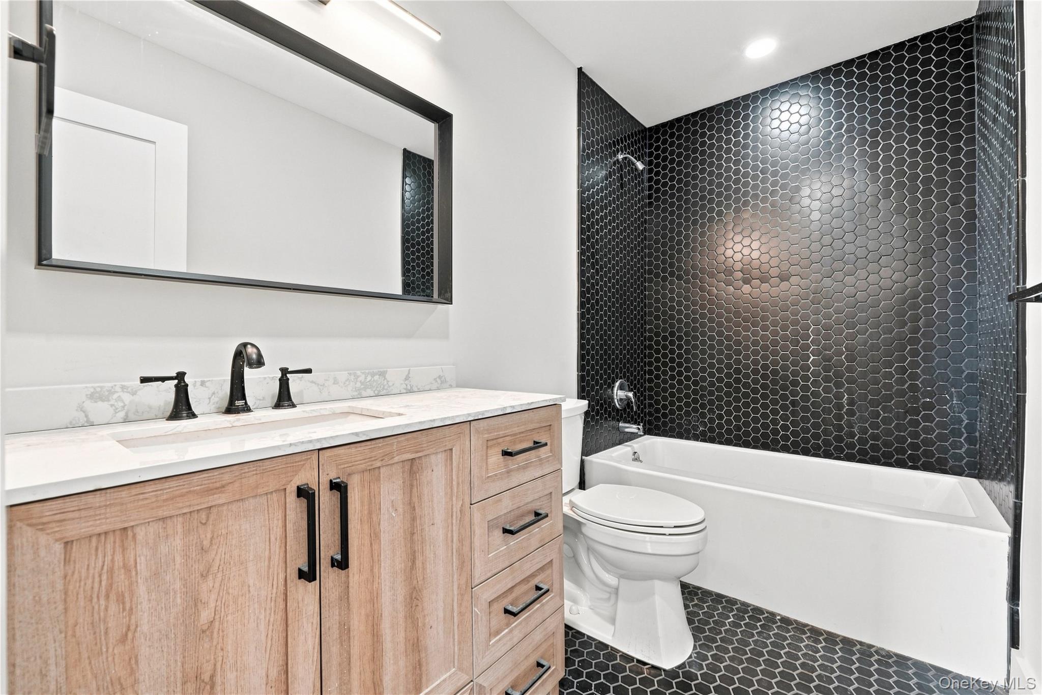 13 Campbell Lane – For Sale photo 8