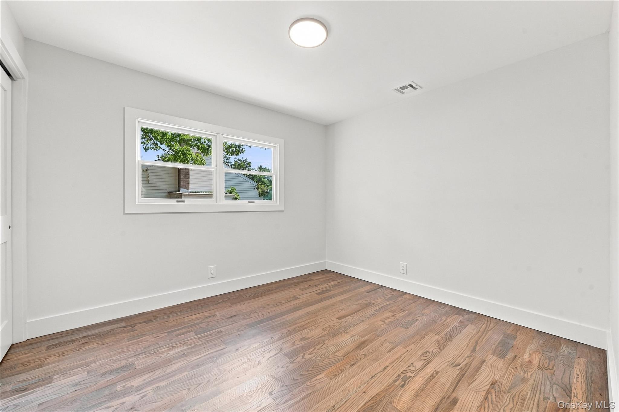 13 Campbell Lane – For Sale photo 16