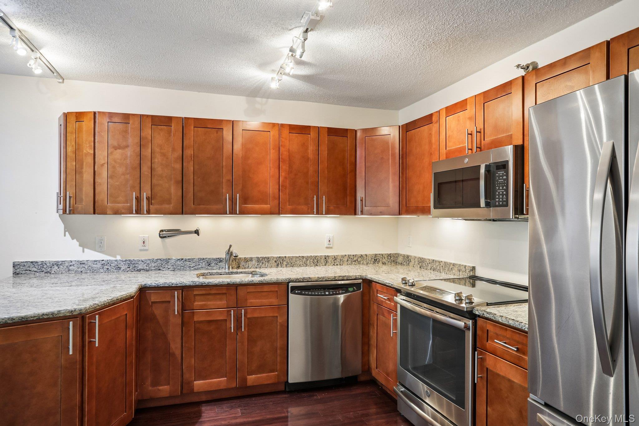 302 Church Street, Unit 2J photo 10