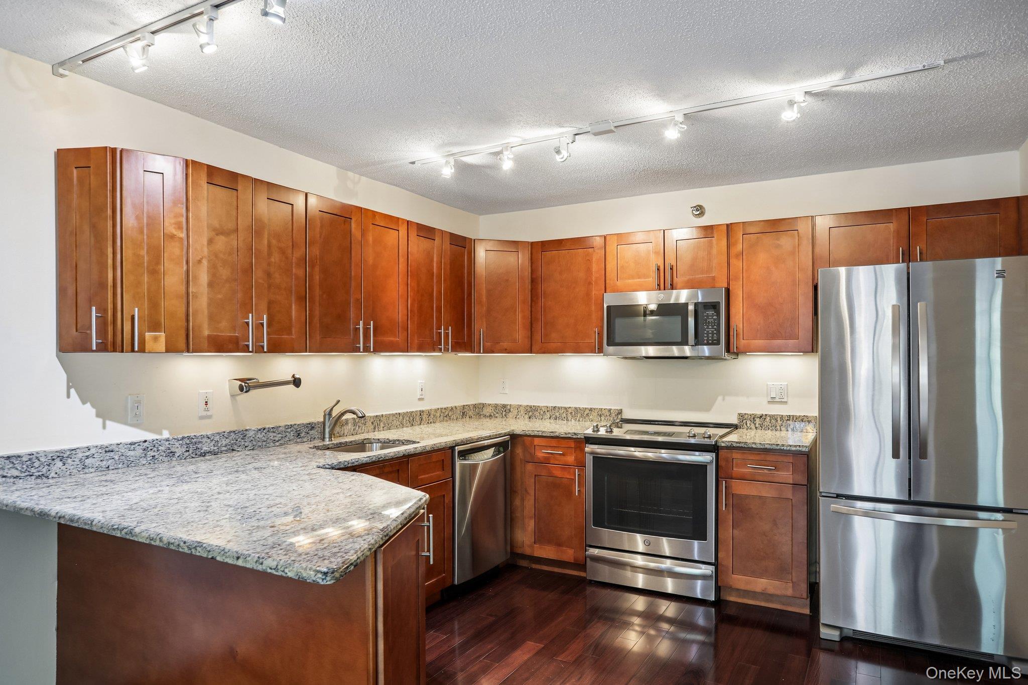302 Church Street, Unit 2J photo 9