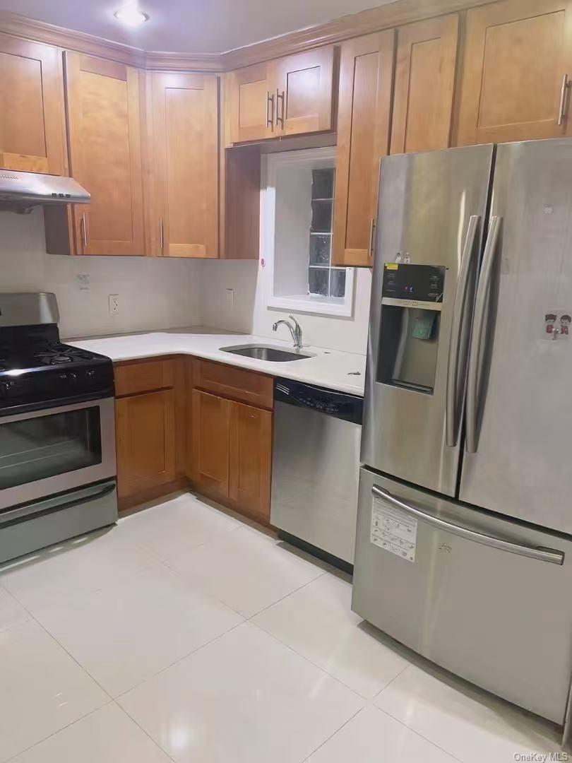 142-28 37th Avenue, Unit 2C photo 4