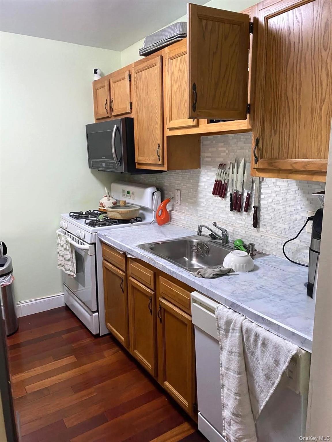 325 Beach 42nd Street – For Sale photo 11