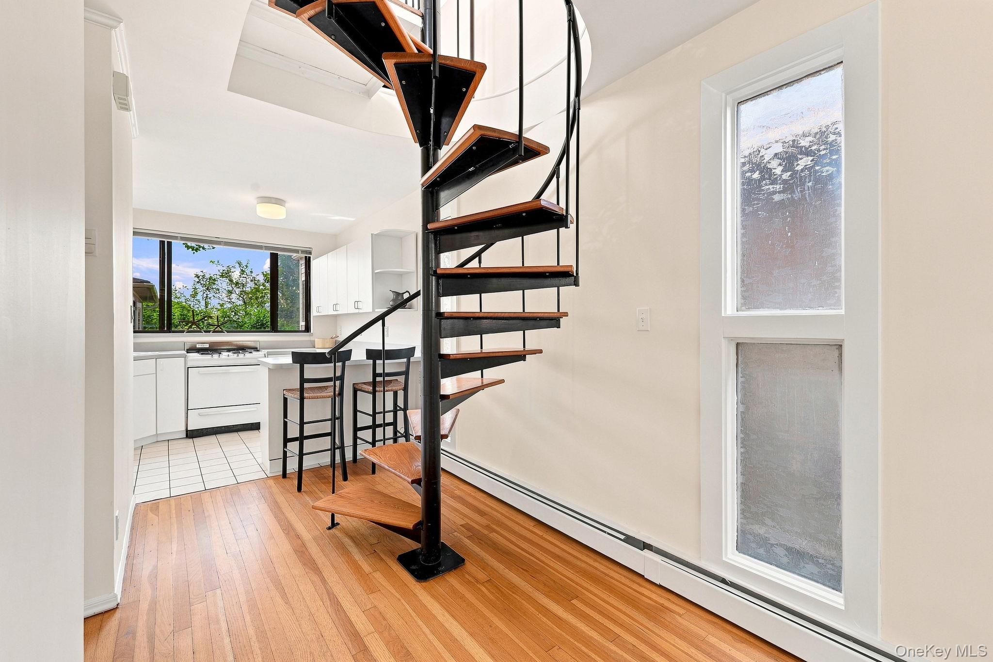 33 Tier Street, Unit E photo 12