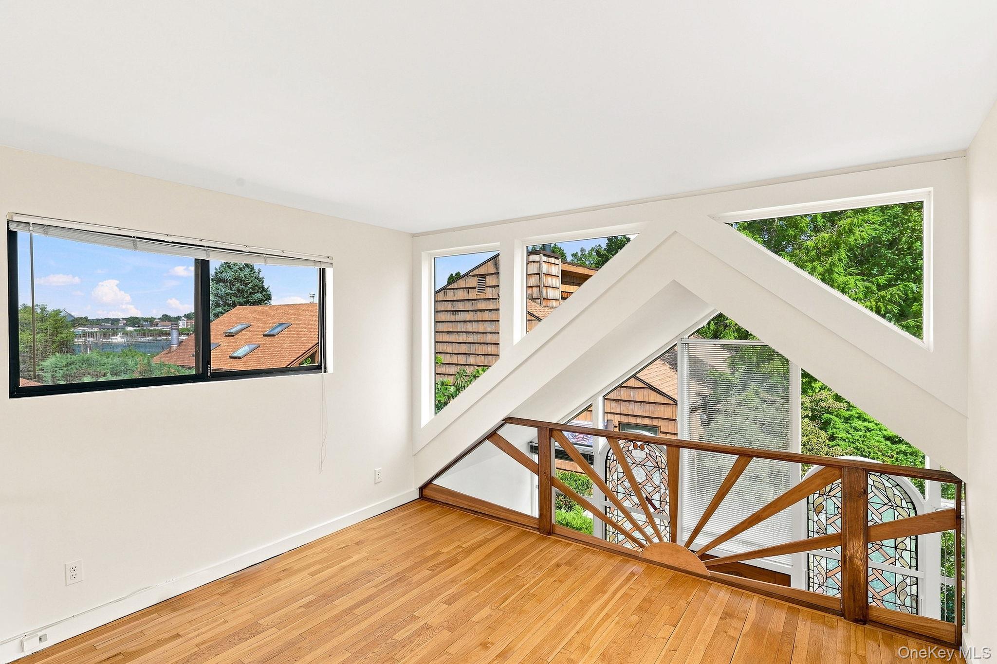 33 Tier Street, Unit E photo 16