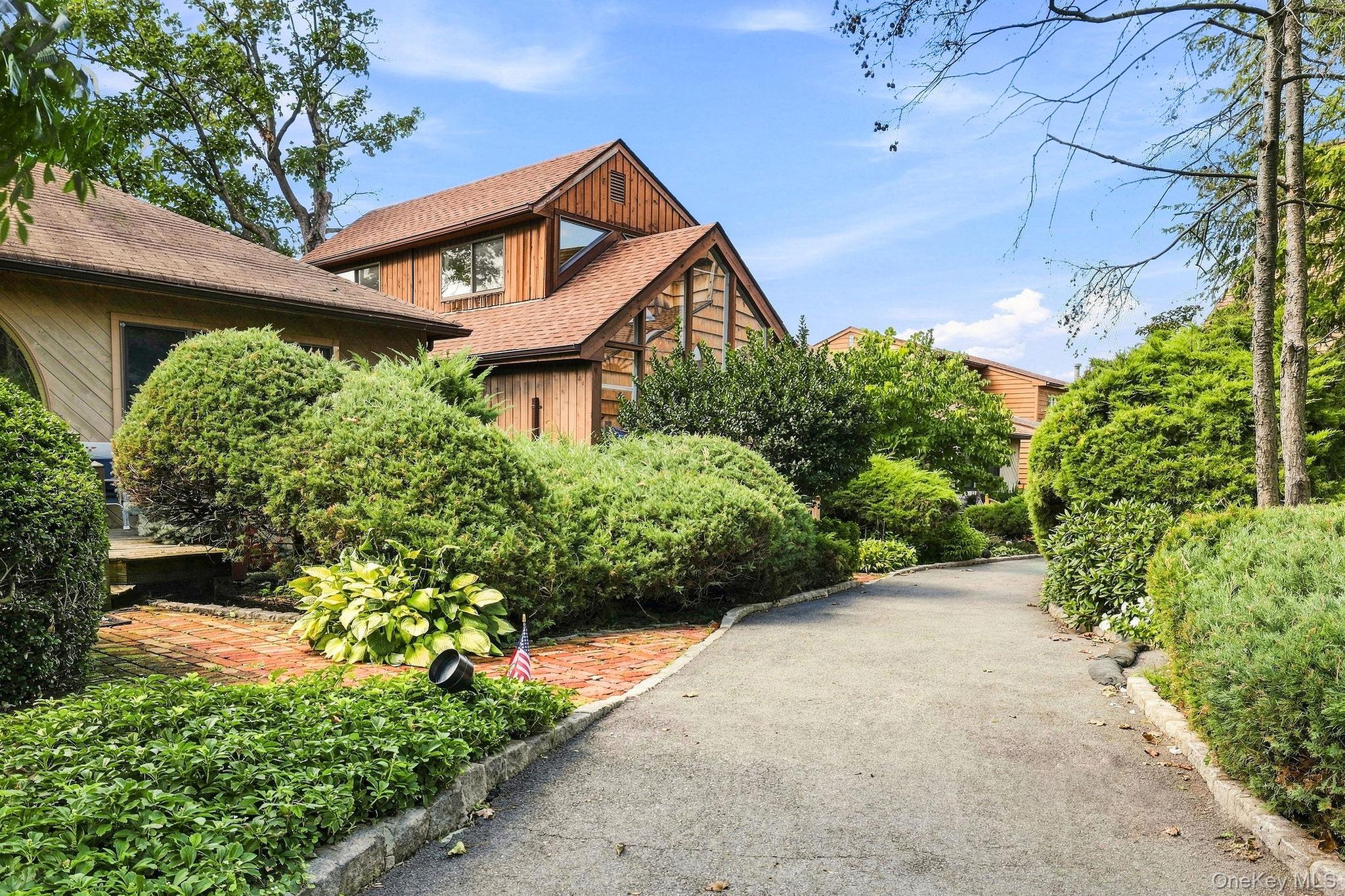 33 Tier Street, Unit E photo 2