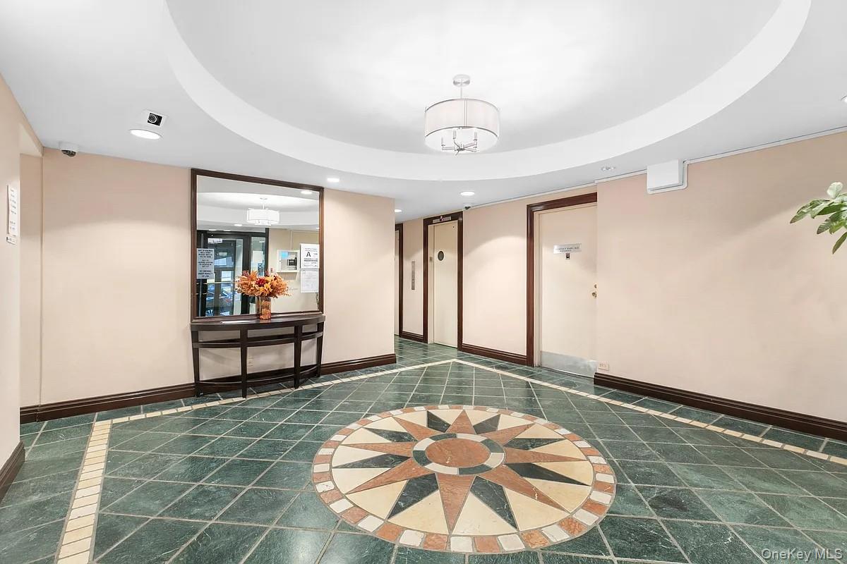 110 E 36th Street, Unit 1E photo 8