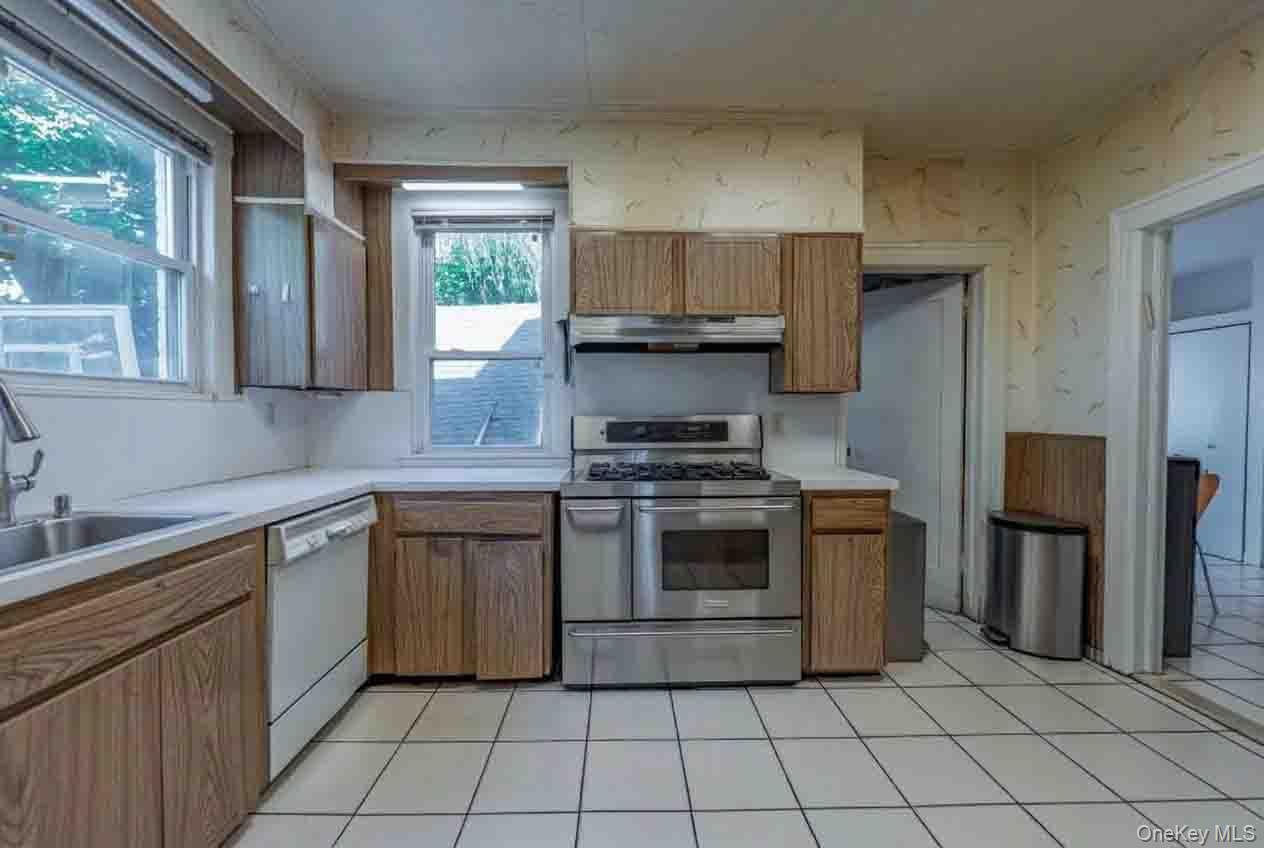 112 Harrison Street – For Sale photo 13
