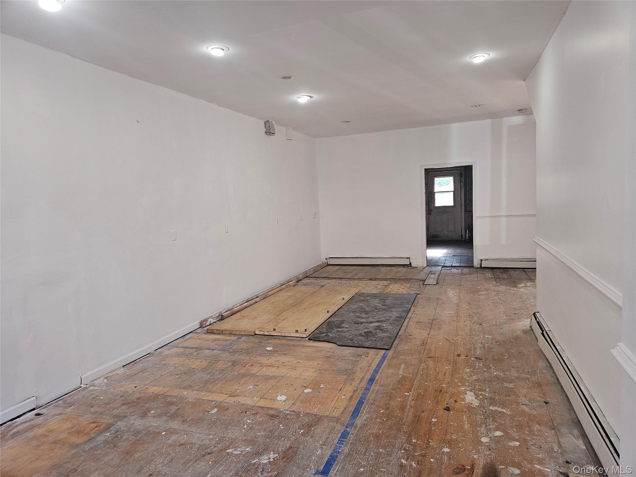16 Main Street – For Rent photo 3